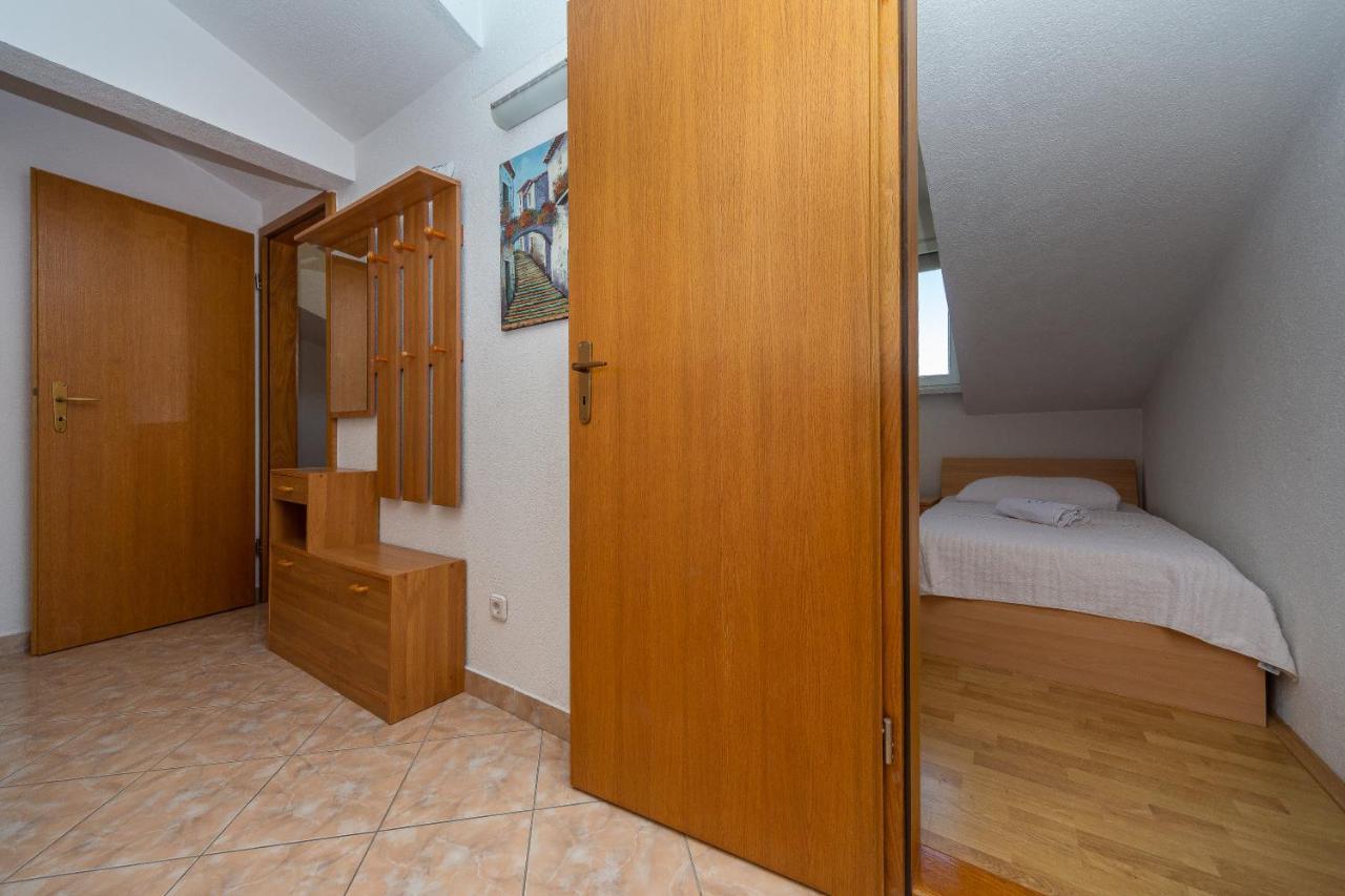 Apartments Dalmata Biograd Na Moru Exterior photo