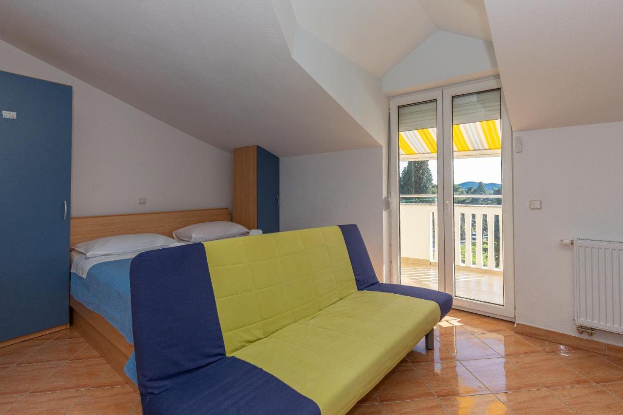 Apartments Dalmata Biograd Na Moru Exterior photo